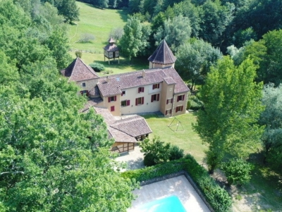 Superbly located country estate with 64ha
