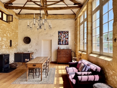 Attractive périgourdine cottage with guest studio, courtyard and garden