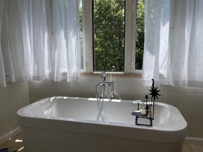 Exceptionnel moulin à eau du XVIIe siècle avec une piscine chauffée et un jardin
