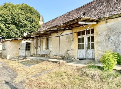 Attractive village house requiring complete renovation