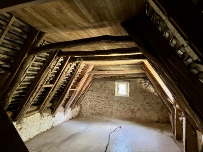 Attractive 16th century farmhouse with  walled garden