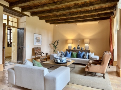 Exceptional 15th century manoir with 2 gites, heated swimming pool and 4.5ha