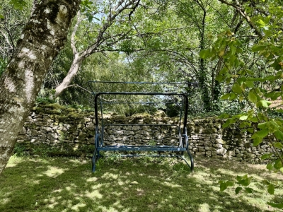 Attractive 16th century farmhouse with  walled garden