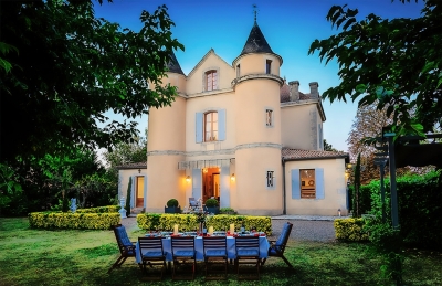 Early 18th century turreted chateau with heated swimming pool and 2.7ha
