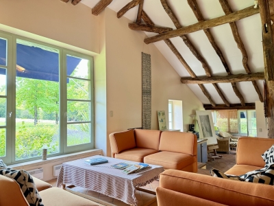 Attractive maison de maître with gite, swimming pool, tennis court and 16.5ha