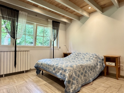 Attractive 19th century farmhouse with garage and garden
