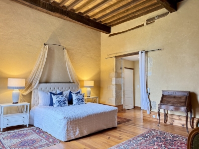 Exceptional 15th century manoir with 2 gites, heated swimming pool and 4.5ha