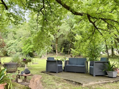 Attractive 19th century farmhouse with garage and garden
