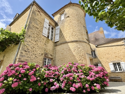 Exceptional 15th century manoir with 2 gites, heated swimming pool and 4.5ha