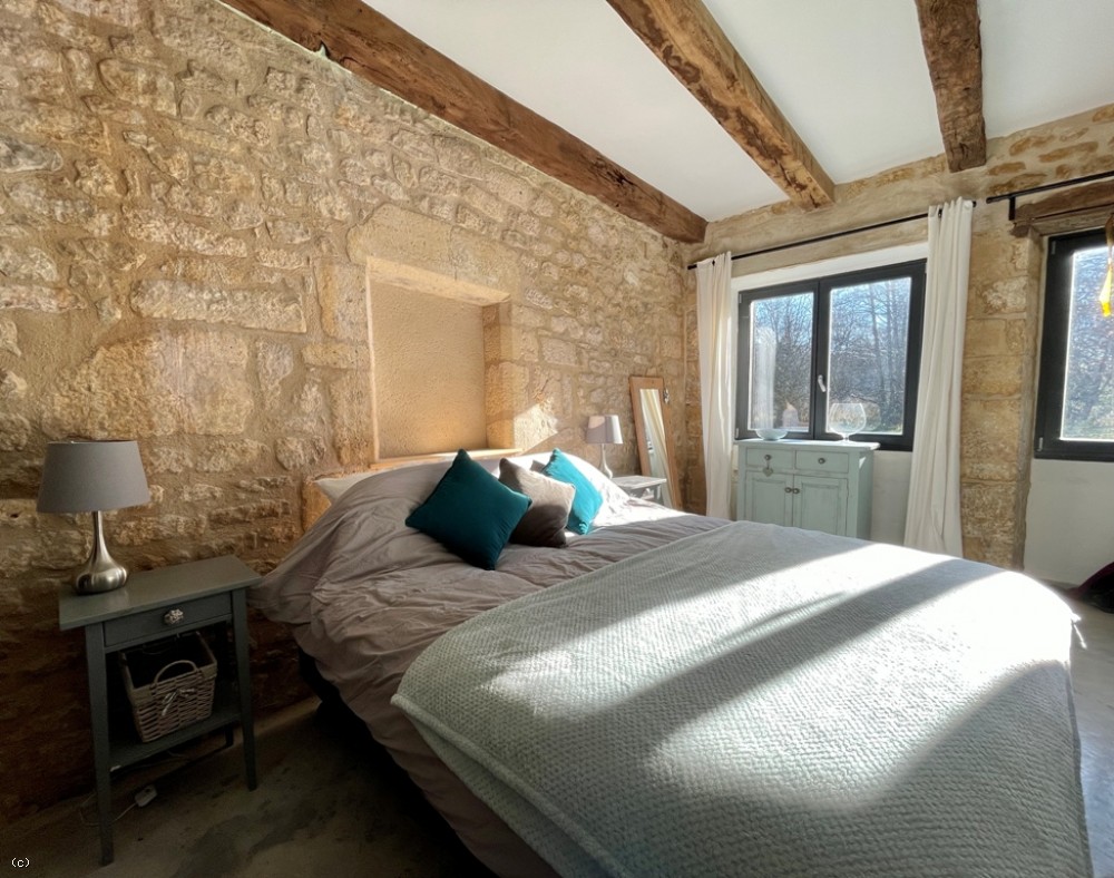 Superbly restored 18th century mill with guest cottage, apartment, heated swimming pool and 6.3ha