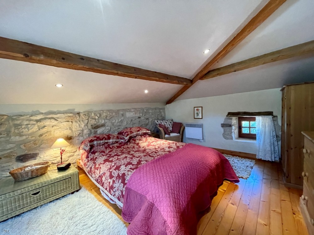 Attractive early 19th century farmhouse with swimming pool and 3.2ha