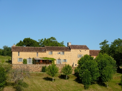 Sympathetically restored 18th century farmhouse with maison d'amis, barn, swimming pool and 1.2ha