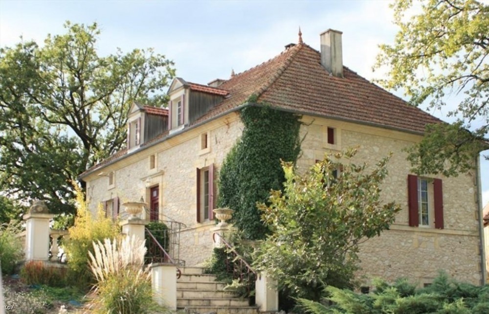 Successful chambres d'hotes with swimming pool, outbuildings and 5.7ha