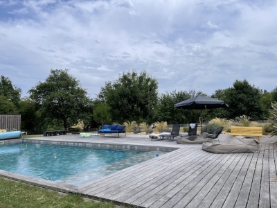 Sympathetically restored farmhouse with heated swimming pool and garden