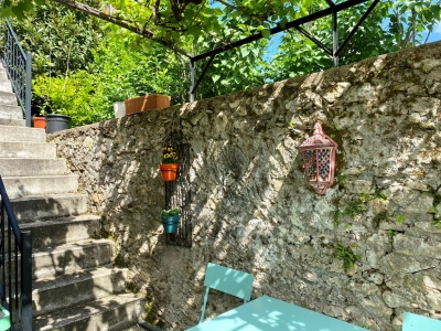Spacious périgourdine village house with guest apartment, garden and garage