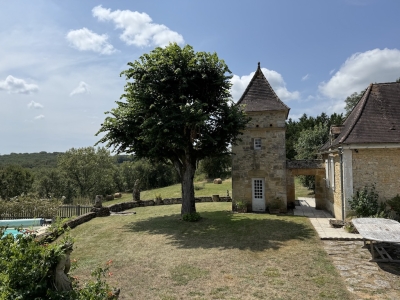 Privately located corps de ferme with gite, swimming pool and large garden