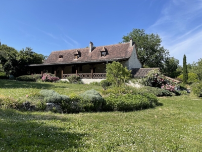 Restored 17th century farmhouse with gite, swimming pool and 8ha