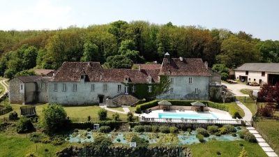 Exceptional 100ha Estate with Equestrian facilities, Tennis court, Swimming Pool and Gîtes