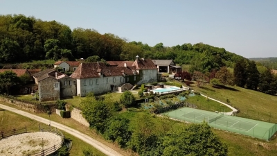 Exceptional 100ha Estate with Equestrian facilities, Tennis court, Swimming Pool and Gîtes