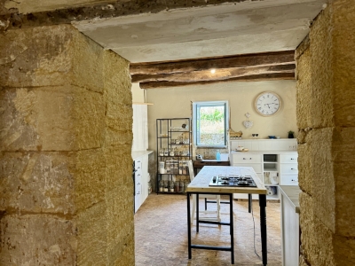 Belle ferme du XVIIIème siècle avec un jardin clos