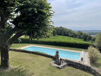 Privately located corps de ferme with gite, swimming pool and large garden