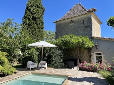 Exceptional maison de maître with 2 gites, 2 swimming pools and 5ha