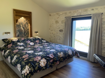 Exceptional maison de maître with 2 gites, 2 swimming pools and 5ha