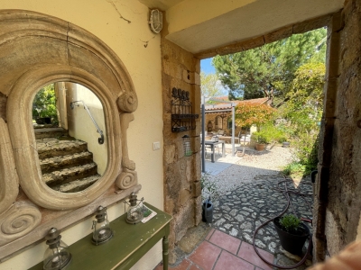 Exceptional restored manoir with two guest cottages, swimming pool and 1.3ha