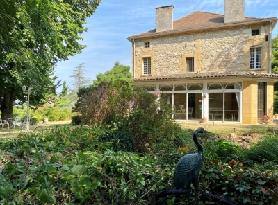 Substantial 18th century manoir with guest cottage, swimming pool and 1.4ha