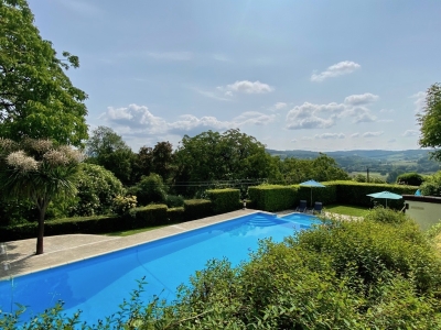 Superbly located périgourdine gite complex with swimming pool and elevated views